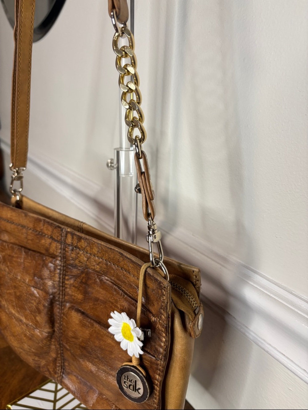 THE SAK distressed brown leather crossbody bag with daisy charm - Picture 14 of 15